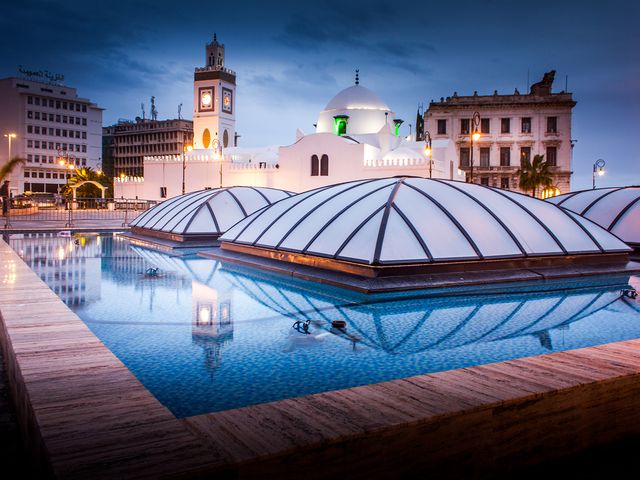 La mosquée Djamaa el-Djedid sur la place des Martyrs à Alger