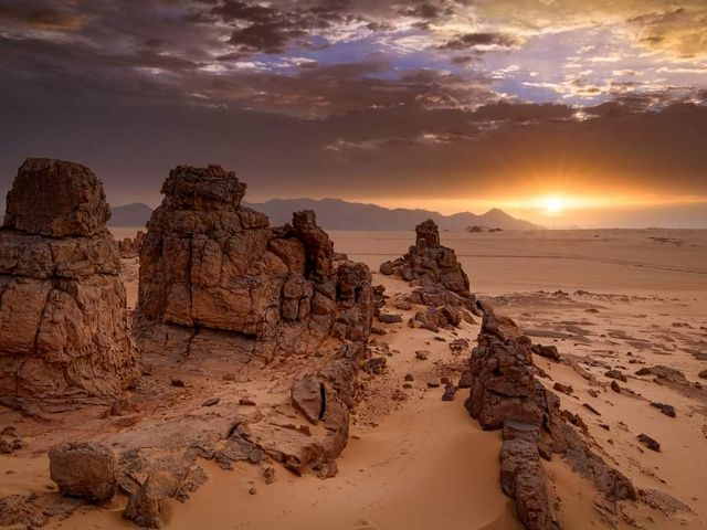 Paysage rocheux du Parc naturel du Tassili n